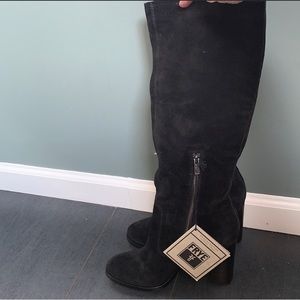 Frye suede knee high boots size 10 NWT